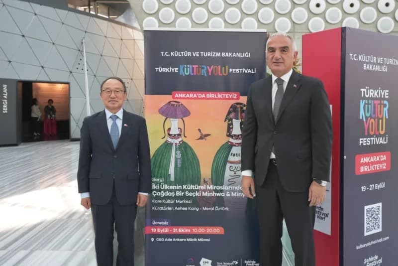 Ersoy, program kapsamında ‘Ankara Resimleniyor', ‘genç Sanat: 7. Afiş Tasarım Yarışması', ‘renklerin Buluşması ve İki Kü