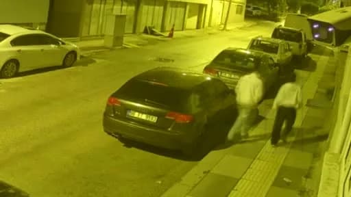 Ankara Polatlı’da camı açık bırakılan otomobilin önünde hırsızlık anı güvenlik kamerası görüntüsü