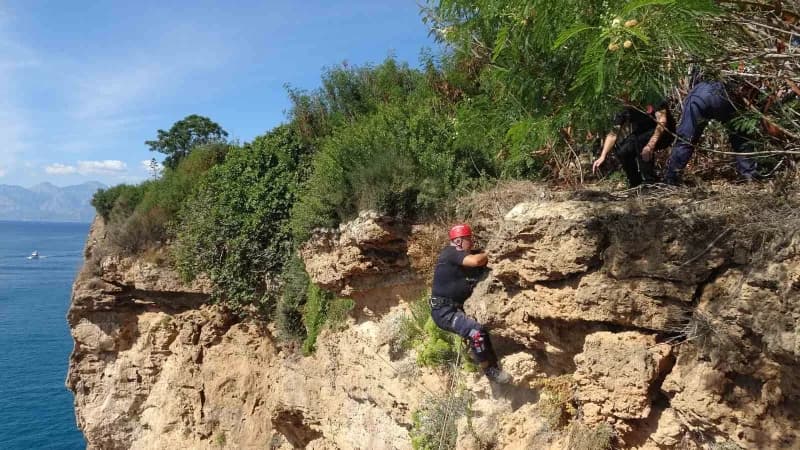 Dün sabah saatlerinde evinden çıkan Nil Bölükbaş'tan (40) haber alamayan yakınları, durumu polis ekiplerine bildirdi. Sa