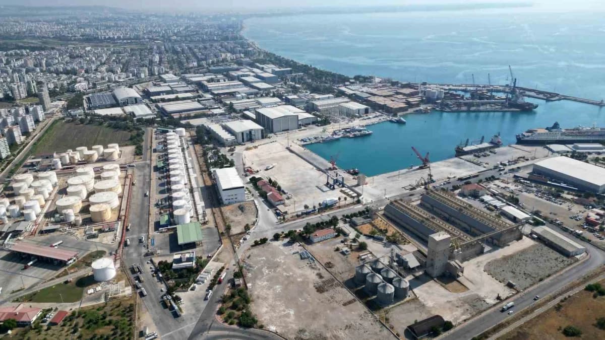 Antalya Serbest Bölgesi, 2026 yılının Ağustos ayı sonu itibarıyla ticaret hacmi geçen yılın aynı dönemine göre yüzde 4,3