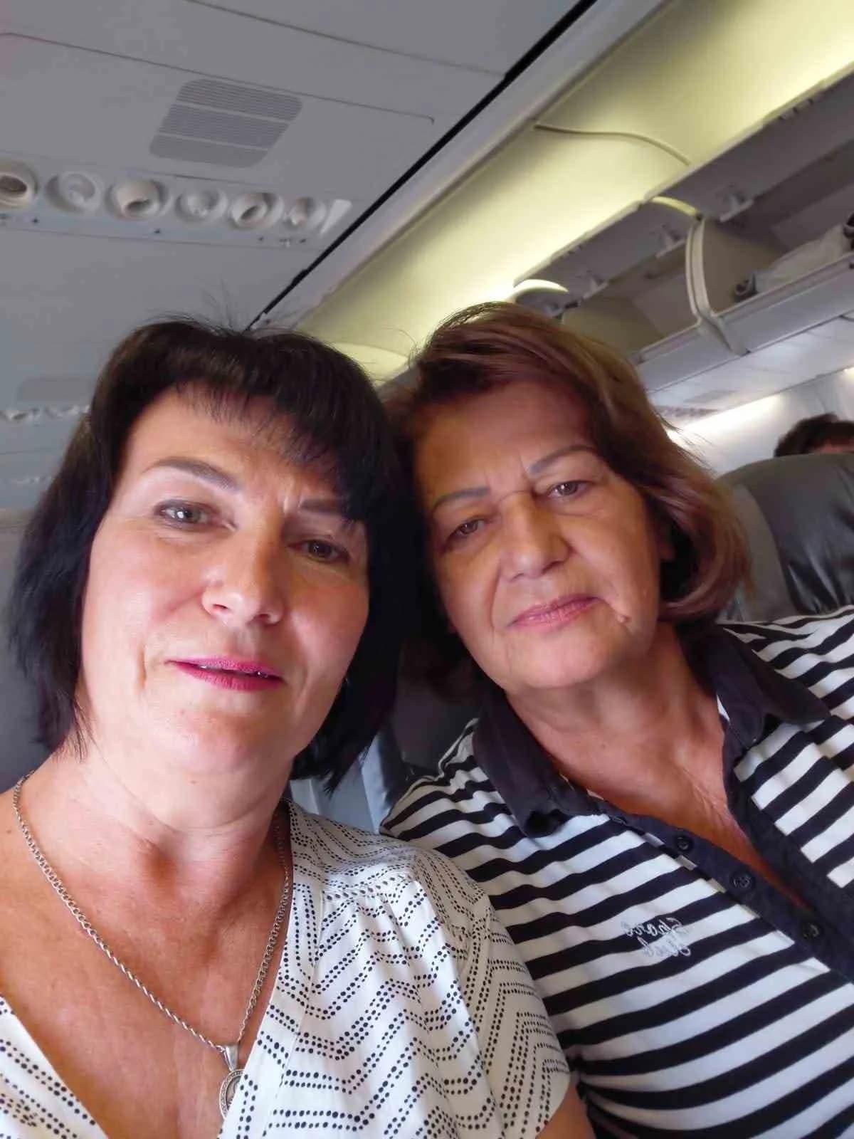 Tatil için geldikleri Antalya'da geçirdikleri trafik kazasında hayatını kaybeden Ukraynalı 2 kadının cenazeleri teslim a