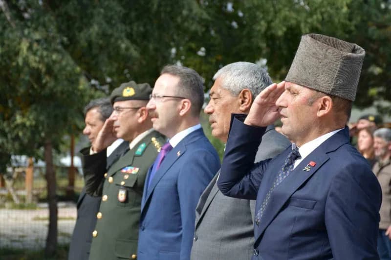 Ardahan'da 19 Eylül Gaziler Günü törenle kutlandı. (Karip cankan - olgun yıldız/Ardahan-iha)