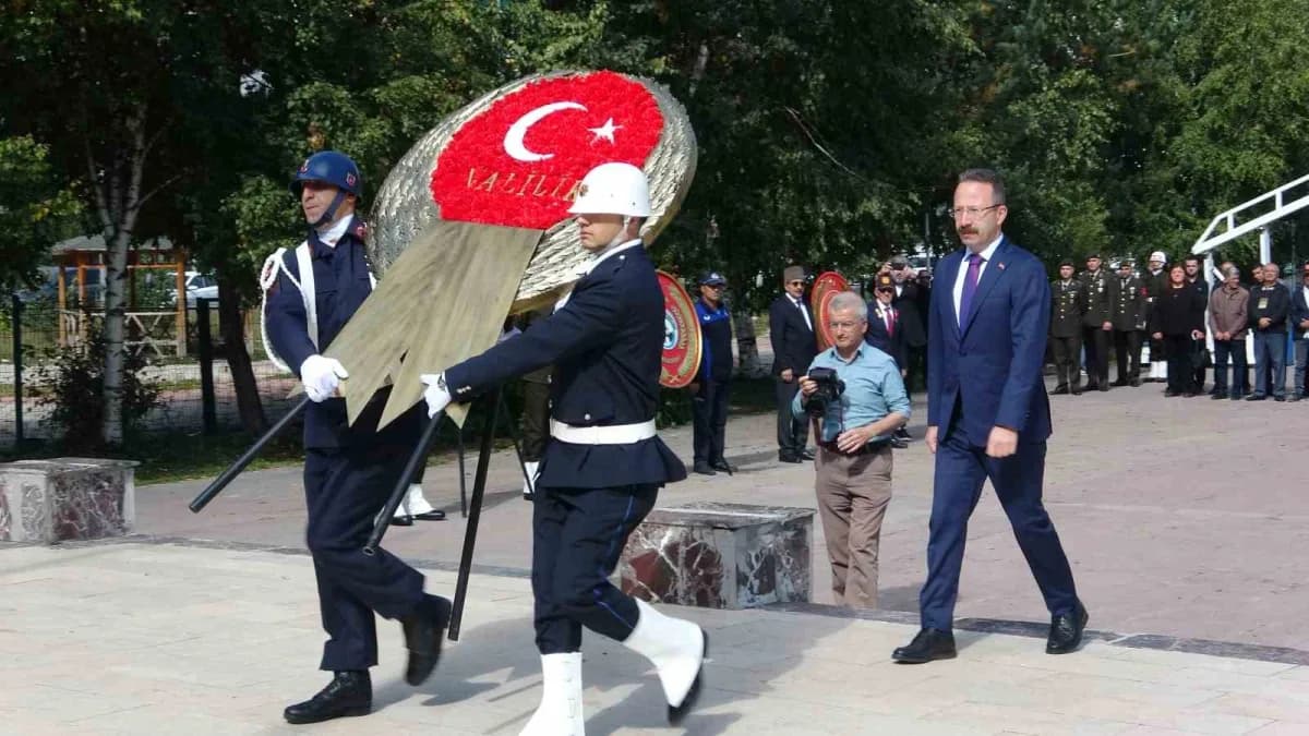 Ardahan'da 19 Eylül Gaziler Günü törenle kutlandı. (Karip cankan - olgun yıldız/Ardahan-iha)