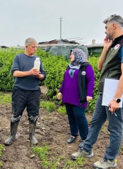 ARDAHAN'da üreticilere Arıcılık, hayvancılık ve ÇKS bilgilendirmesi. (Olgun yıldız/ARDAHAN-iha)