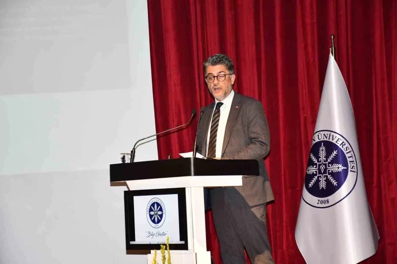 Çanakkale Üniversitesi Rektörü Prof. Dr. Ramazan Cüneyt Erenoğlu