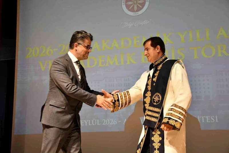 Çanakkale Üniversitesi Rektörü Prof. Dr. Ramazan Cüneyt Erenoğlu ve Ardahan Üniversitesi Rektörü Prof. Dr. Öztürk Emiroğ