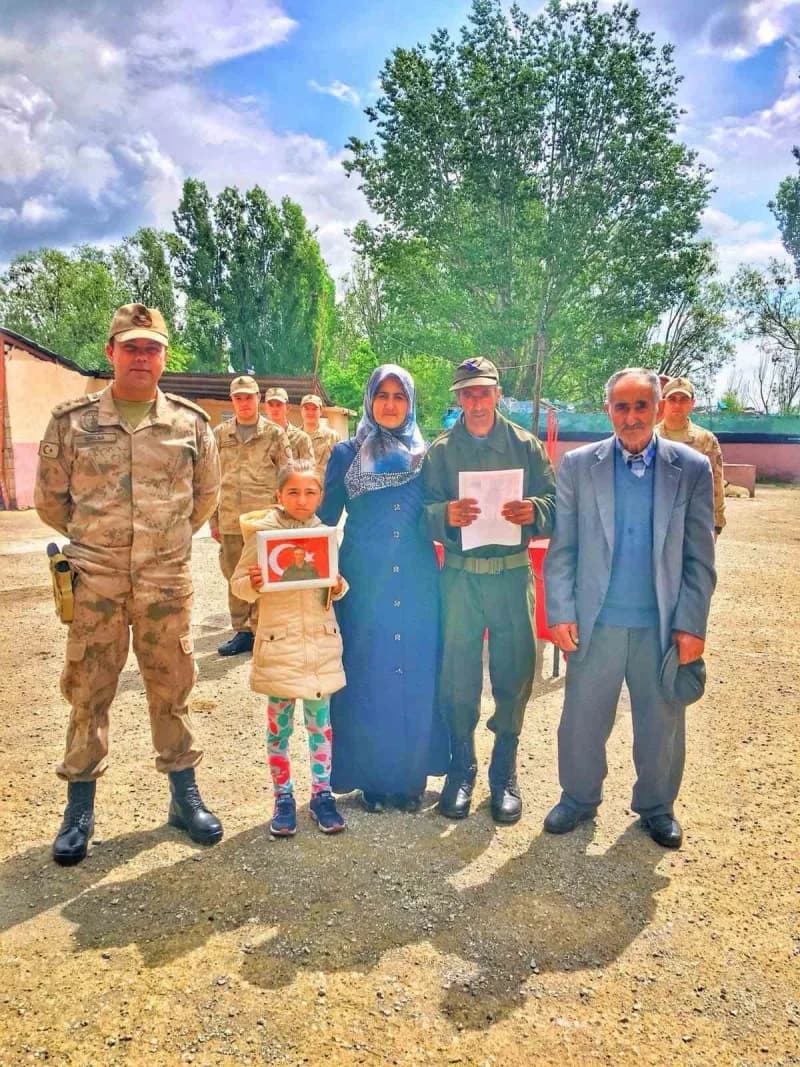 Arpaçay’da askerlik hayali temsili yemin töreniyle gerçeğe dönüştü(KARS-iha)