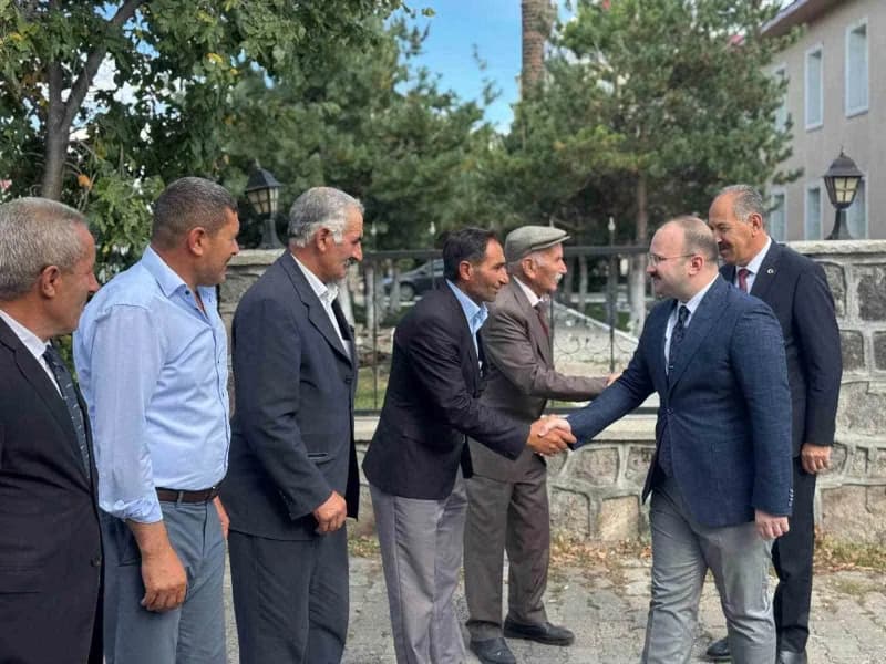 Arpaçay’da Kaymakam Güvenç ve Başkan Elma’dan muhtarlara ziyaret(KARS-iha)