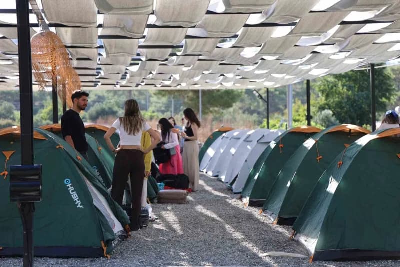 Muğla Büyükşehir Belediyesi, gençlerin sosyal, kültürel ve sportif gelişimlerini desteklemek amacıyla Marmaris İçmeler A