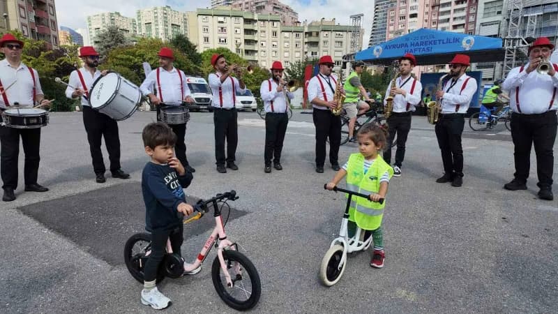 Ataşehir Belediyesi, İKV İstanbul AB Bilgi Merkezi ve AB Türkiye Delegasyonu iş birliğiyle düzenlenen Avrupa Hareketlili