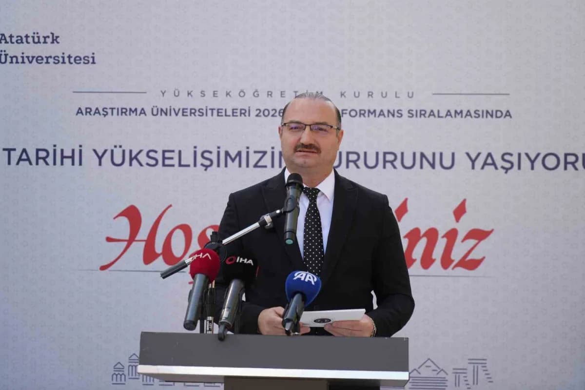 Atatürk Üniversitesi Rektörü Prof. Dr. Ahmet Hacımüftüoğlu, konuşma yaptı.