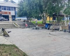 Atatürk Üniversitesi kampüsünde yenileme ve bakım çalışmaları yapılan yeşil alan ve yürüyüş yolları