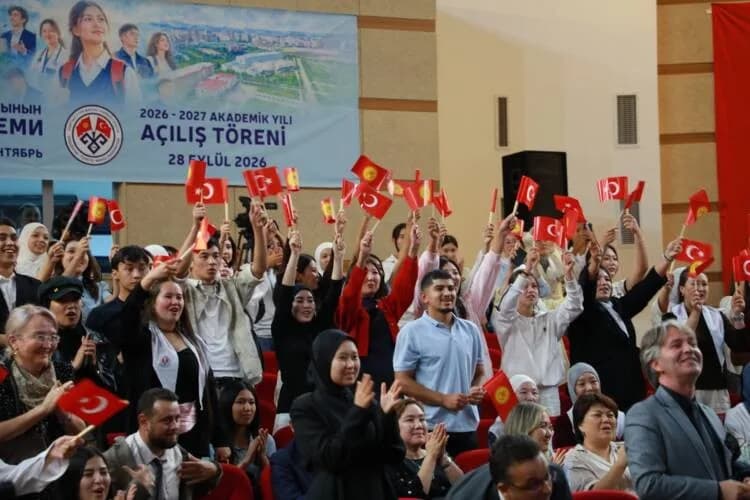 Kırgızistan-Türkiye Manas Üniversitesi (KTMÜ), 2026-2027 Eğitim-Öğretim Yılına düzenlenen Açılış töreniyle başladı