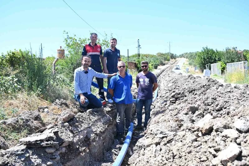 Manisa’nın Soma ilçesine bağlı Avdan Mahallesi’nde yaklaşık 30 yıldır kullanılan eski demir İçme Suyu hattı yenilendi. Y