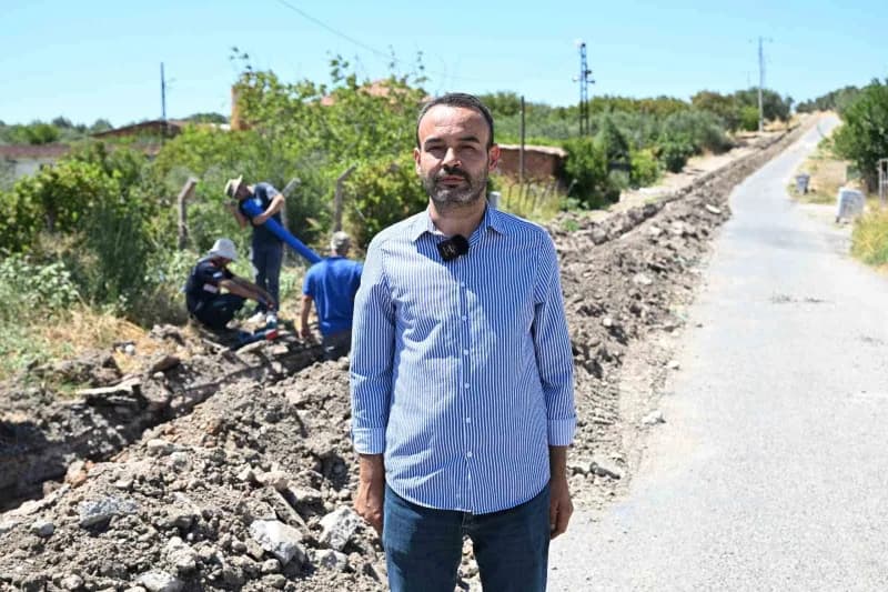 Avdan Mahalle Muhtarı Halil Eroğlu, eski İçme Suyu hattında yaşanan sorunların Mahalle sakinlerini mağdur ettiğini belir
