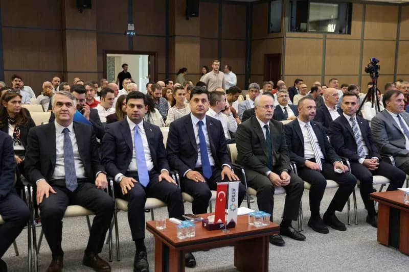 Aydın Sanayi Odası (AYSO) Başkanı Gökhan Maraş’ın ev sahipliğinde düzenlenen "AYSO Sanayicileri ile Savunma Sanayii Stra