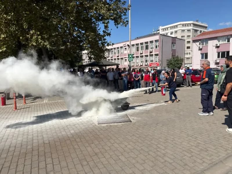 Tarım müdürlüğünde yangın ve deprem tatbikatı