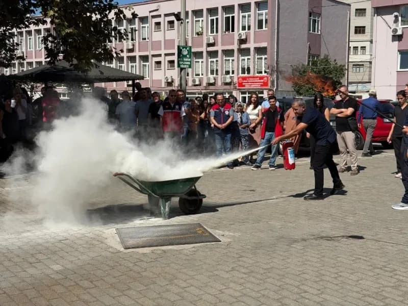 Tarım müdürlüğünde yangın ve deprem tatbikatı