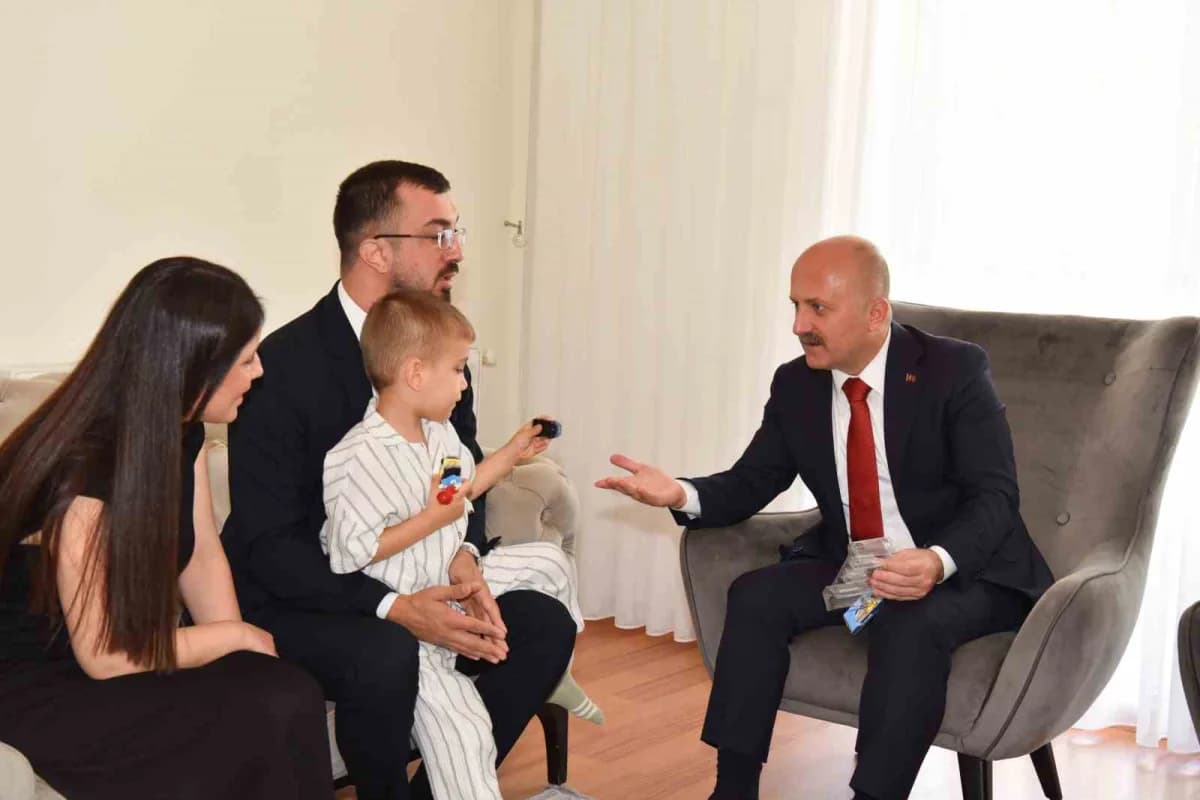 Aydın Valisi osman Varol ve il protokolü, 19 Eylül Gaziler Günü dolayısıyla Ağrı’nın Doğubayazıt ilçesinde vatan görevi