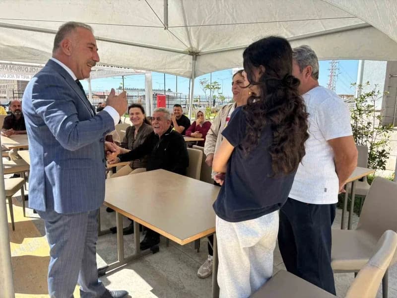 Aydın'da üniversite öğrencilerinin yeni eğitim-öğretim dönemi öncesinde yurt kayıt işlemleri başladı. Öğrenciler ve aile