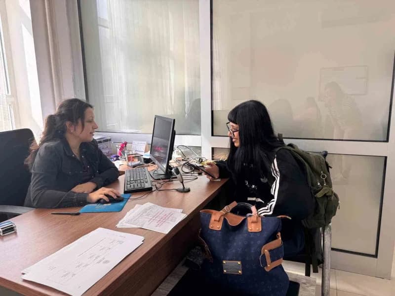 Aydın'da üniversite öğrencilerinin yeni eğitim-öğretim dönemi öncesinde yurt kayıt işlemleri başladı. Öğrenciler ve aile