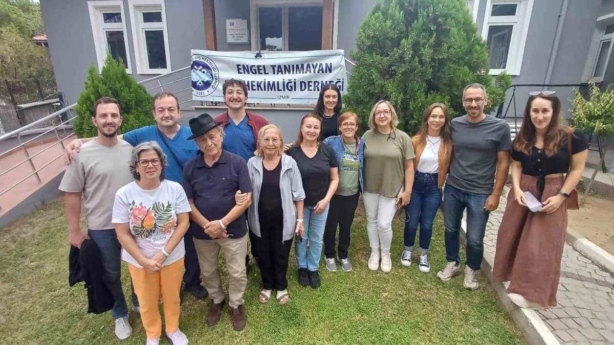 Ayvalık'ta engelli bireylerin ağız ve diş tedavisi yapılan sağlık etkinliği