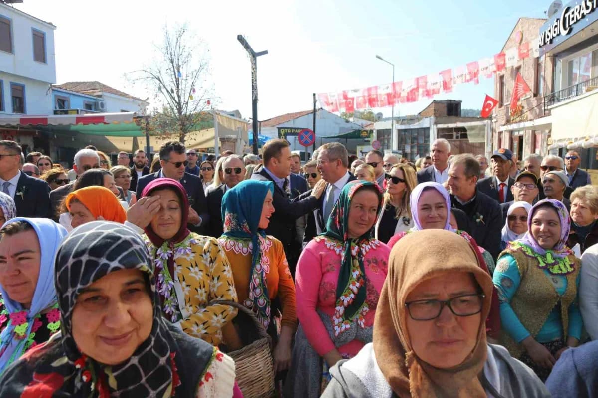 Ayvalık Belediye Başkanı Ergin; “Ayvalık’ımız Zeytin gibi köklü, Cumhuriyet gibi aydınlık olsun”