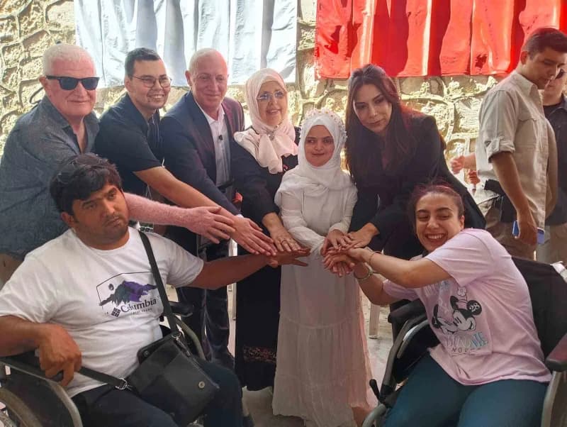 Babadağ’ın tarihi sokakları ve dokuma kültürünü yansıtan özel ihtiyaçlı çocuğun şiiri