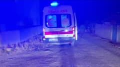 Kırklareli Babaeski Düğüncülü köyünde çıkan ev yangını sonrası itfaiye ekipleri müdahale ediyor