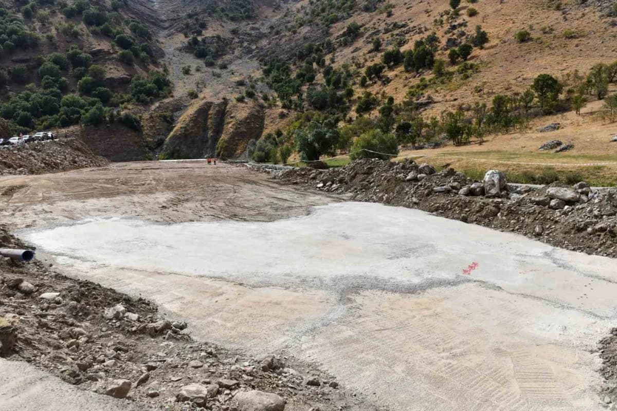 Van’ın Bahçesaray ilçesinde yılda 300 milyon yumurta ve 100 milyon yavru balık üretim kapasitesine sahip olacak tesisin