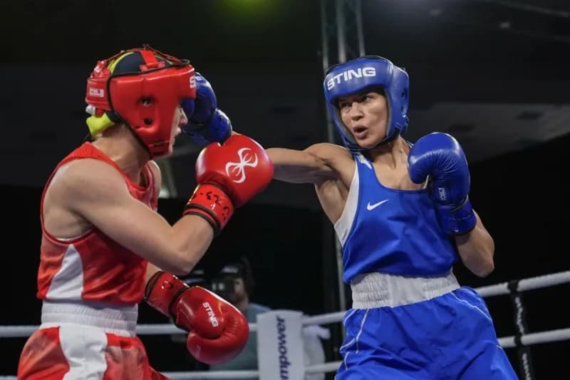 Gençlik ve Spor Bakanı Osman Aşkın Bak, Avrupa Boks Şampiyonası'nda 10 madalya kazanan Milli boksörleri tebrik etti.