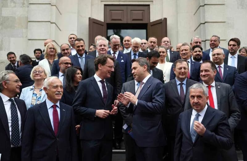 Enerji ve Tabii Kaynaklar Bakanı Alparslan Bayraktar,Türkiye ile Almanya’nın Kuzey Ren-Vestfalya Eyaleti arasında düzenl