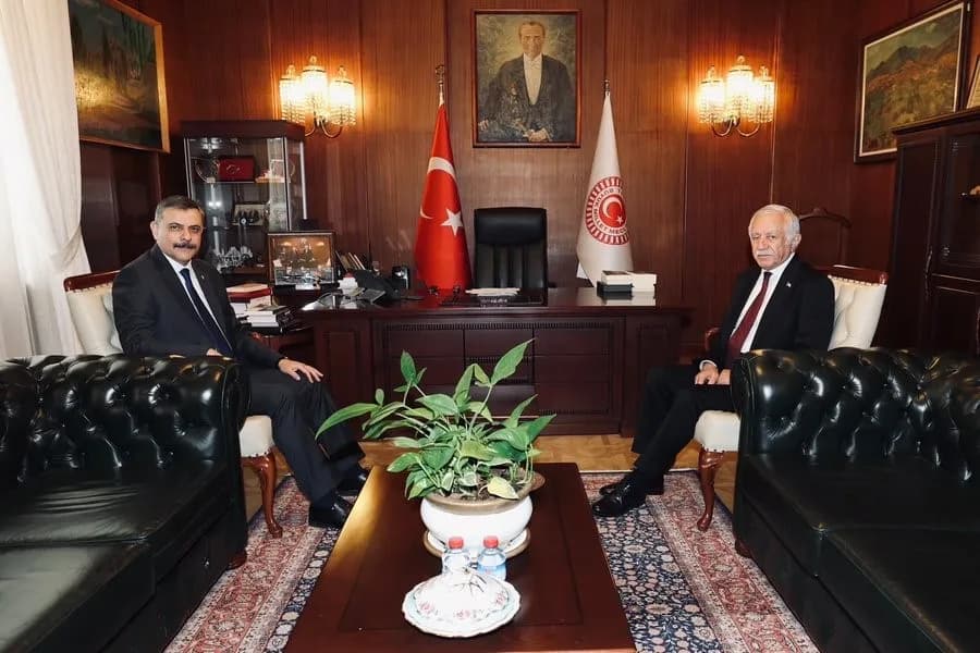 İçişleri Bakanı Mustafa Çiftçi, Türkiye Büyük Millet Meclisi (TBMM) Başkanı Numan Kurtulmuş’u ve Başkan Vekili Celal Ada
