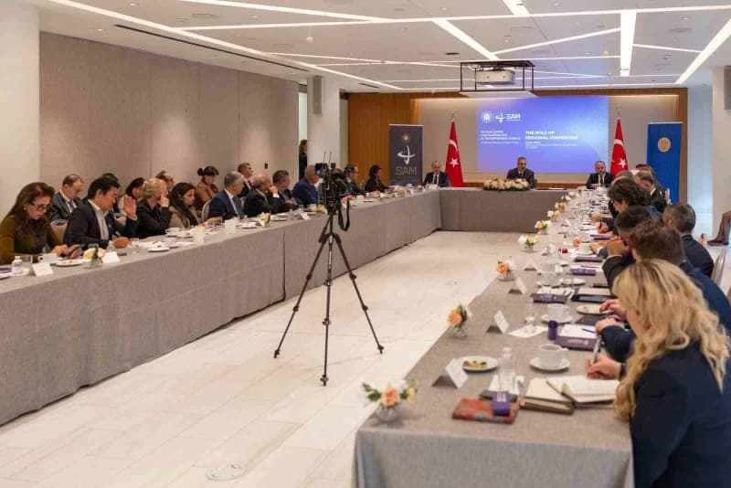 Bakan Fidan, ABD’li düşünce kuruluşlarından temsilcilerin ve akademisyenlerin sorularını yanıtladı