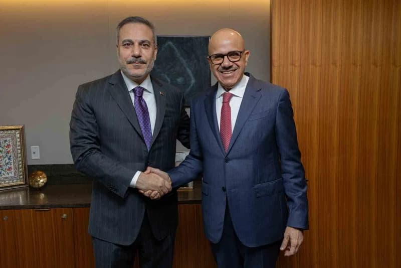 Dışişleri Bakanı Hakan Fidan, New York’ta Bahreyn Dışişleri Bakanı Abdullatif bin Rashid Al Zayani ile bir araya geldi.