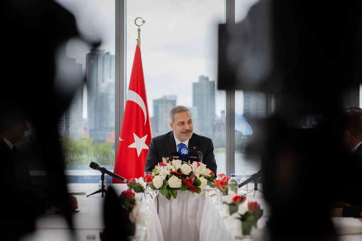 Dışişleri Bakanı Hakan Fidan BM 81. Genel Kurulu’nda konuşma yaparken