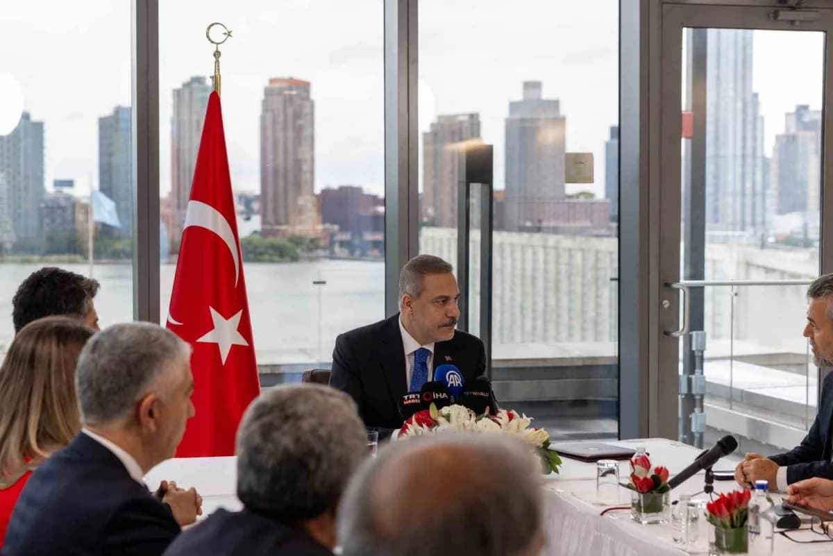 Dışişleri Bakanı Hakan Fidan, BM 81. Genel Kurulu sonrası basın açıklaması gerçekleştirdi.