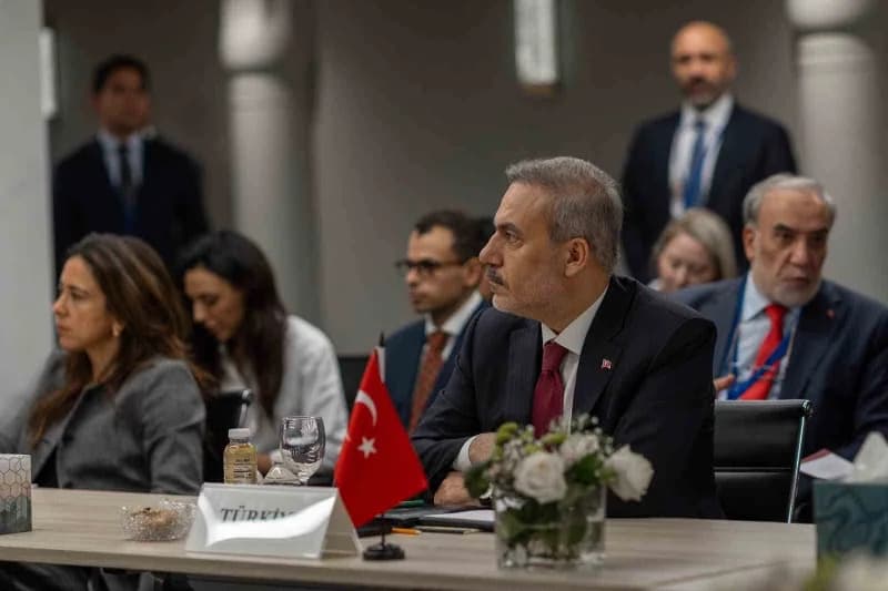 Bakan Fidan, Sekizli Grup eş güdüm toplantısına katıldı