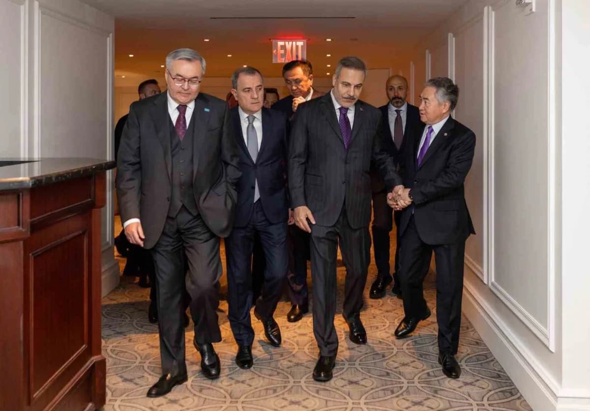 Dışişleri Bakanı Hakan Fidan, New York'ta Türk Devletleri Teşkilatı Dışişleri Bakanları Konseyi Gayriresmi Toplantısında