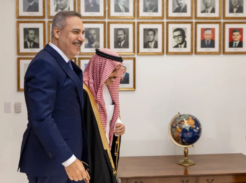 Dışişleri Bakanı Hakan Fidan, New York'ta Türkiye-Suriye-Suudi Arabistan Üçlü Dışişleri Bakanları toplantısına ev sahipl