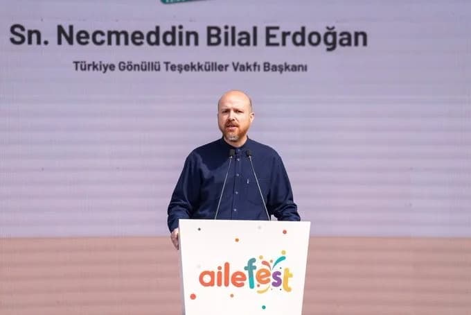 Türkiye Gönüllü Teşekküller Vakfı Başkanı Necmettin Bilal Erdoğan