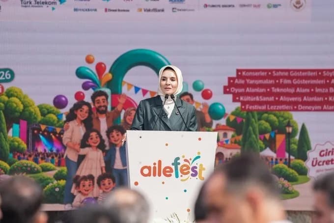 Aile ve Sosyal Hizmetler Bakanı Mahinur Özdemir Göktaş