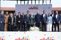 Aile ve Sosyal Hizmetler Bakanı Mahinur Özdemir Göktaş, Rami Kütüphanesi’nde düzenlenen Aile Festivali açılışında konuşm
