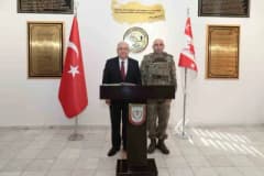 Milli Savunma Bakanı Yaşar Güler, Kars'ta 14'üncü Mekanize Piyade Tugay Komutanlığını ziyaret ederken