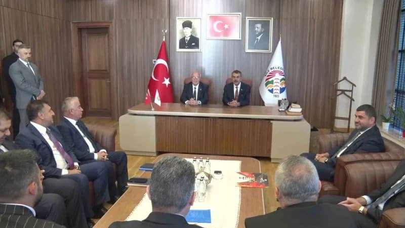 Milli Eğitim Bakanı yusuf Tekin Şile belediyesi ziyareti