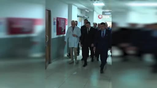 Manisa Turgutlu'da yaralı öğrencileri ziyaret eden İçişleri Bakanı Mustafa Çiftçi ve Milli Eğitim Bakanı Yusuf Tekin