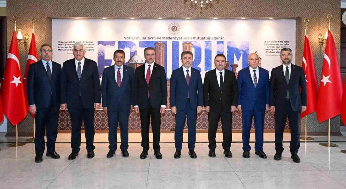 Tarım ve Orman Bakanı İbrahim Yumaklı Erzurum Valiliği ve Büyükşehir Belediyesi ziyaretinde