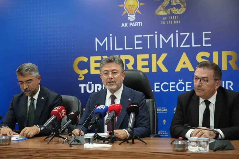 Erzurum’a gelen Tarım ve Orman Bakanı İbrahim Yumaklı, AK Parti Erzurum İl Başkanlığı’nı ziyaret etti. AK Parti İl Başka