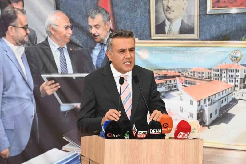 Denizli İl Millî Eğitim Müdürlüğü ile meslek kuruluşları arasında imzalanan iş birliği protokolüyle Baklan Tarım Mesleki