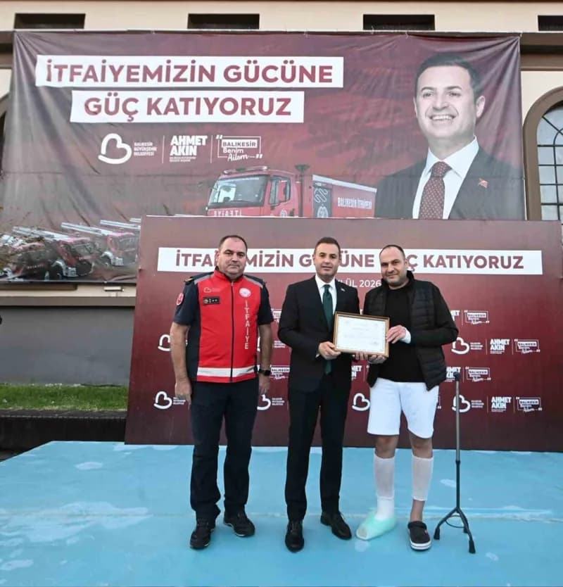 Başkan Akın: "Afet geldiğinde hazırlanılmaz, Gelmeden hazır olunur"